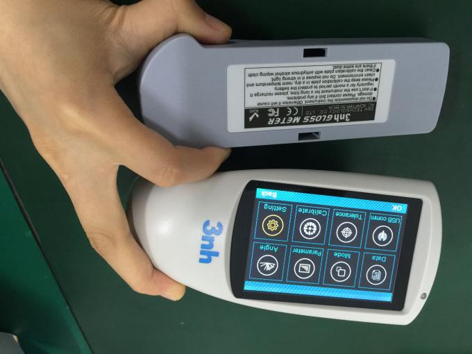 Auto Calibration Multi Angle Gloss Meter NHG268 For Car Paint Polishing