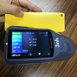 YS3060 Color Reader 3nh Spectrophotometer Checking Color Values Of Pre Painted Dry Aluminum Surface